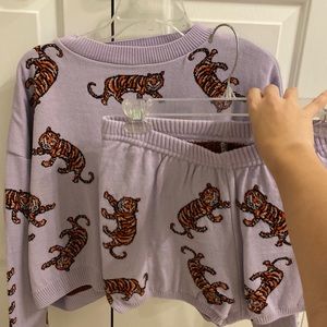 Tiger Sweater Shorts Set